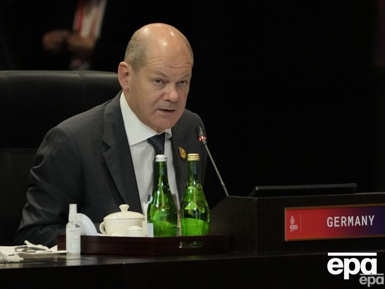 Шольц: Страшний удар ракети в Польщі необхідно ретельно розслідувати
