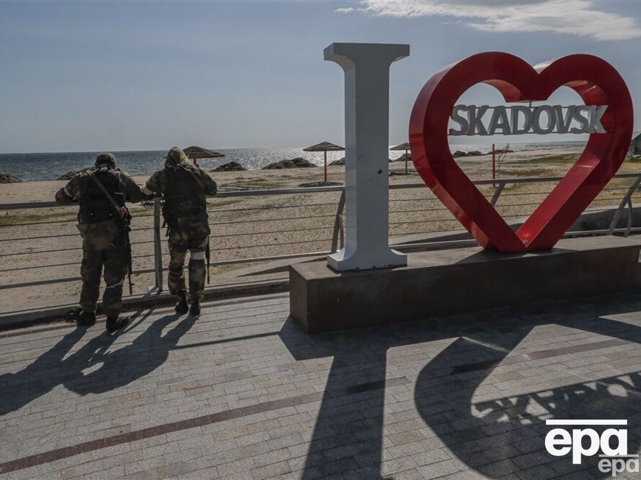 Окупанти у Скадовську заселяються в будинки місцевих жителів