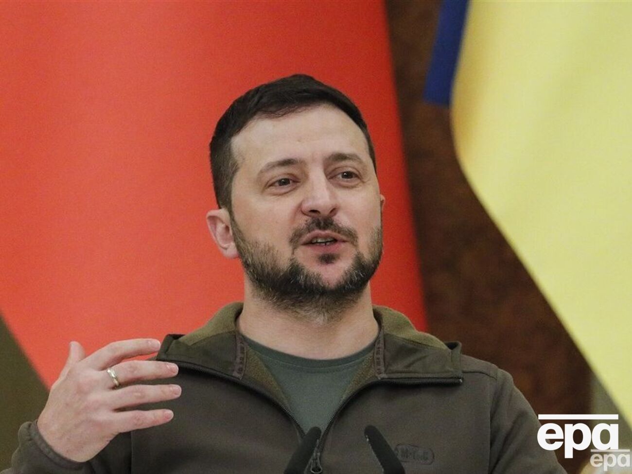 Зеленский: Проинформировал премьеров Канады и Великобритании об очередной волне российского ракетного террора