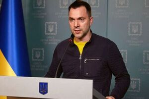 Арестович предупредил о наступлении российских захватчиков в Запорожской области с целью выйти в тыл группировке ВСУ на Донбассе