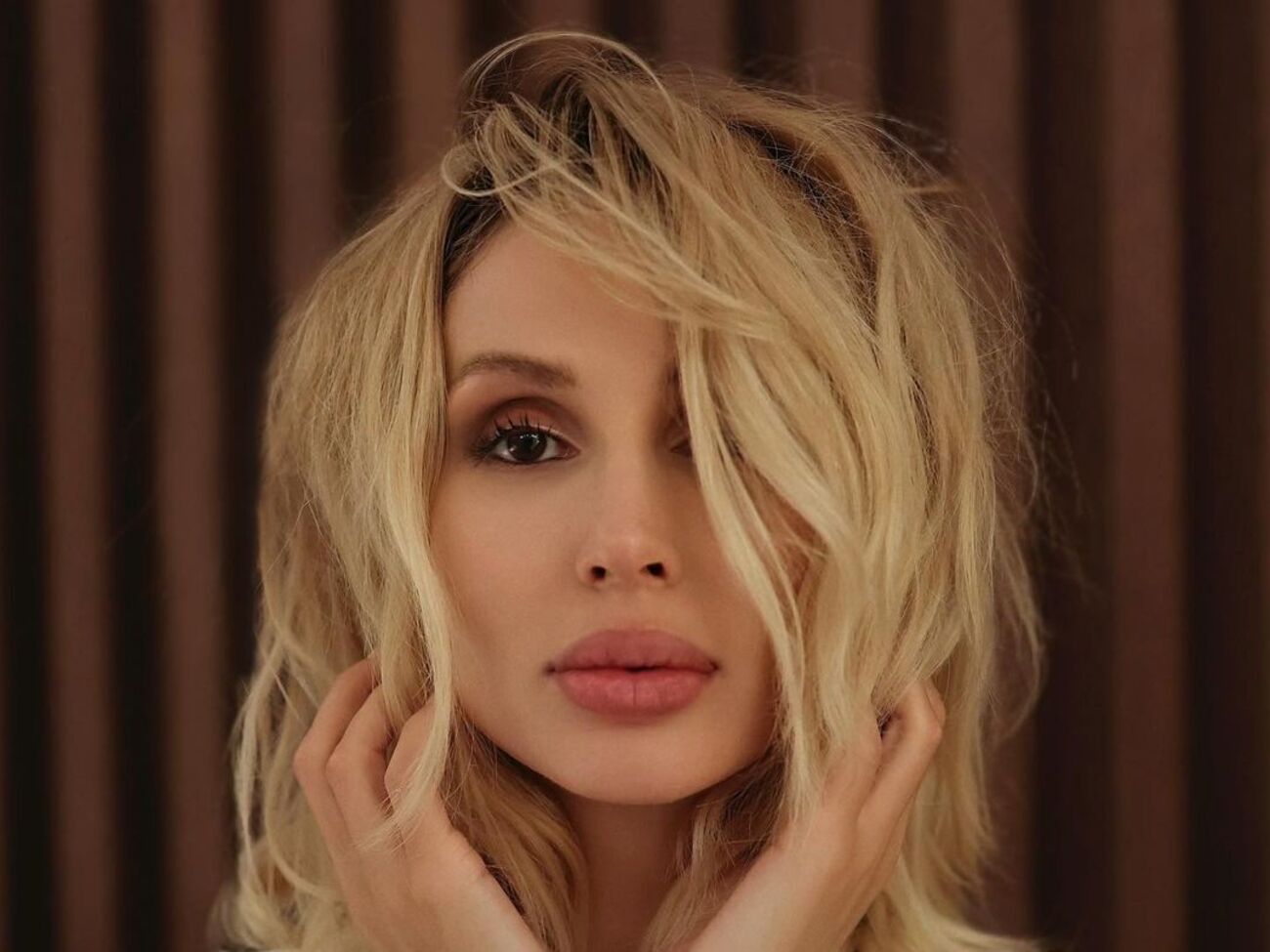 Loboda: Жду завтра. Премьера. "Два незнайомця"