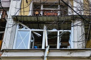 Окупанти у Дніпрі ракетним ударом пошкодили житлові будинки й поранили 23 особи, заявив Резніченко