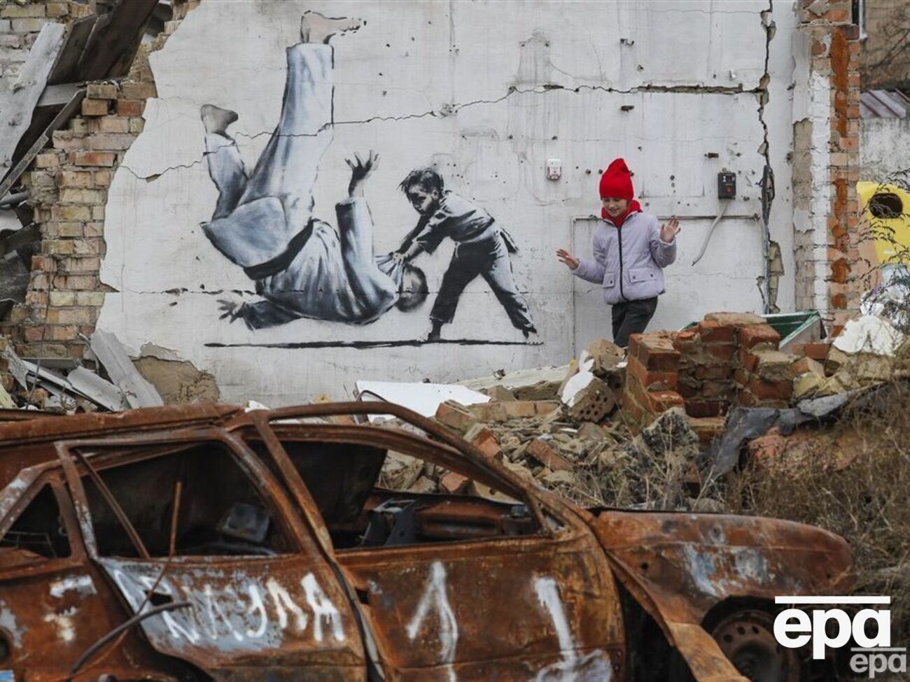 Бэнкси подтвердил авторство своих картин в Украине