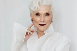 Мей Маск вважає Ілона генієм