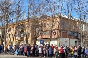 Частина маріупольців залишилася без світла через аварію