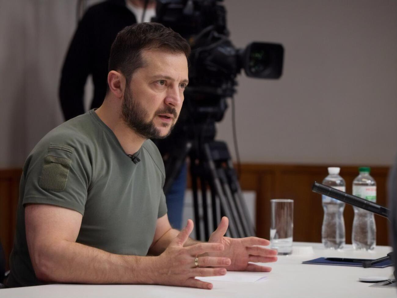 Зеленський: Коли всі вбивці й кати будуть засуджені, коли їхні командири та політичний "дах" отримають справедливі вироки, – це буде дуже міцний фундамент довготривалого миру