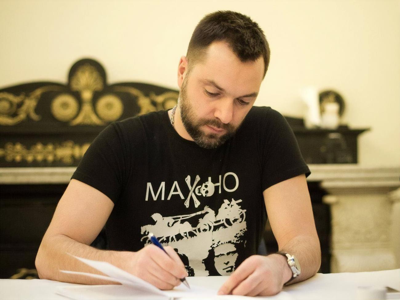 Арестович: Наші енергетики, дякую вам