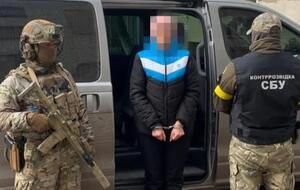 По информации СБУ, женщина, в частности, предлагала "места" в оккупационной администрации