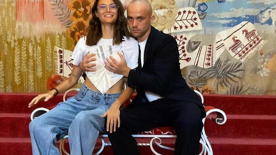 Дарья Кацурина – вторая жена Михаила Кацурина. После расставания Кацурин состоит в отношениях с Дорофеевой, а Кацурина – с мужем певицы