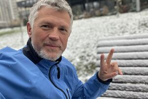 Послом у Німеччині Мельник залишався до жовтня