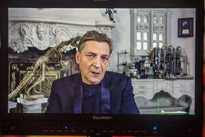 Невзоров не відкинув, що російська мова стане однією із сотень мов у Китаї