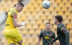 Довбик забил победный мяч в поединке лидеров "Днепр-1" – "Шахтер" и с 10 голами лидирует в списке бомбардиров УПЛ