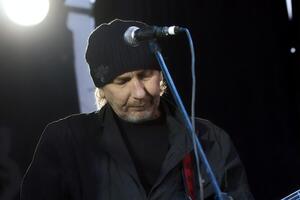 Степаненко родился в 1964 году в Гостомеле