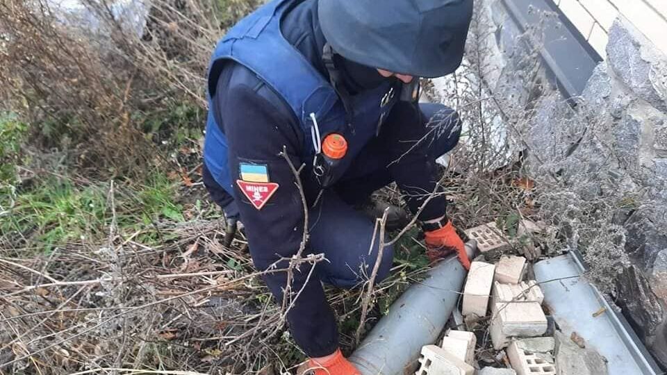 Процесс разминирования территории Украины после вторжения РФ займет годы, считают в МВД