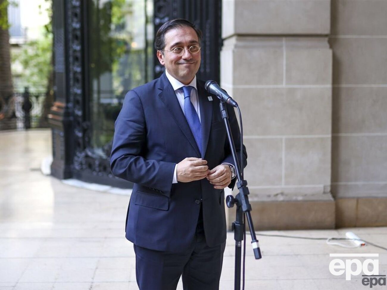 Зокрема, Хосе Альбарес приїхав підтримати співробітників посольства Іспанії в Україні