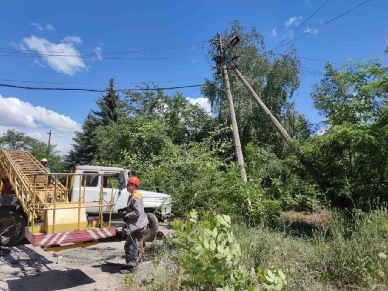 У Донецькій області повернули світло 263 тис. сімей