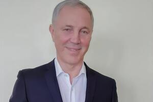 Стоимость имущества Сальдо намного превышает его официальный доход в Украине