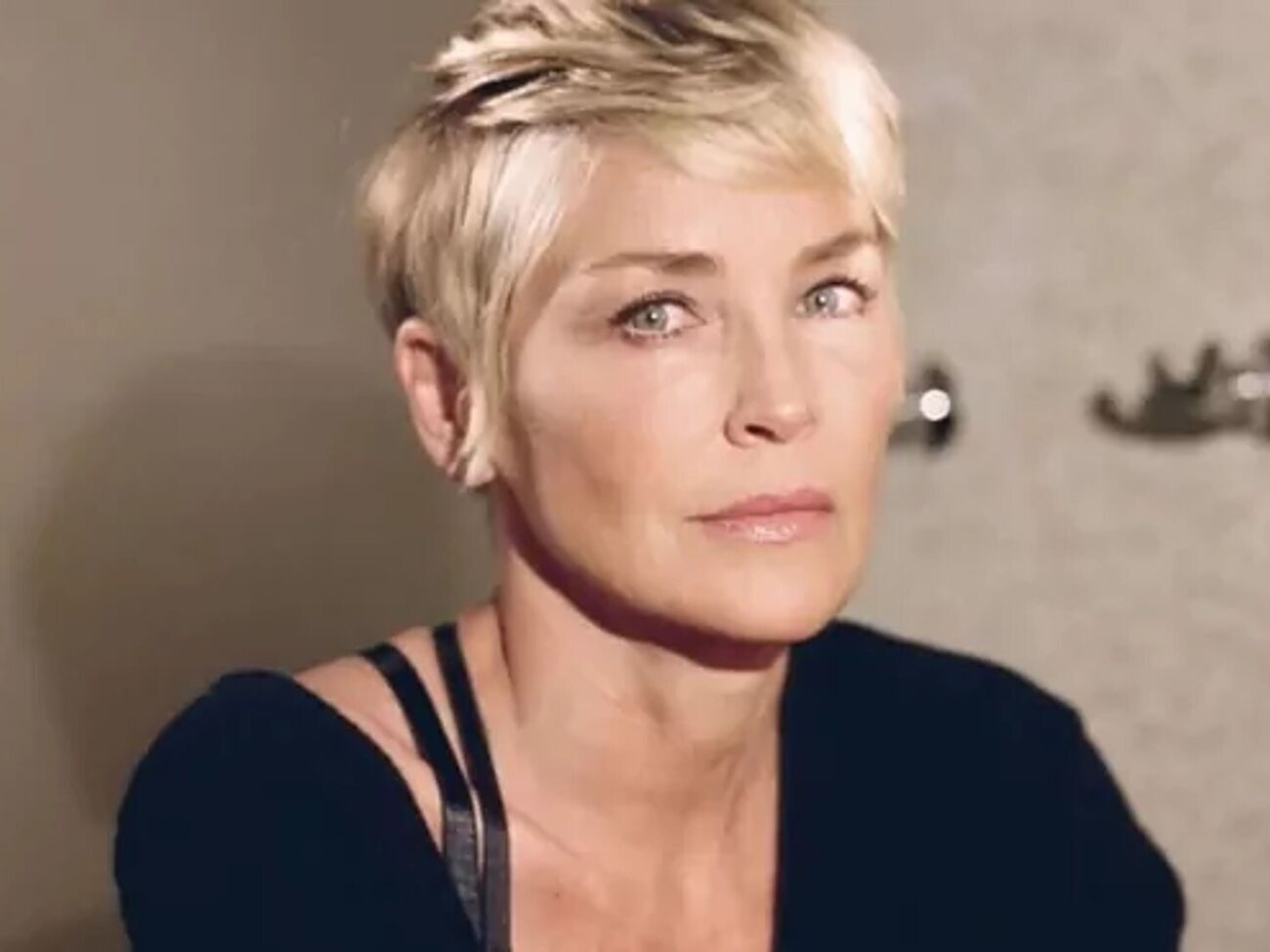 Стоун:&nbsp;Не позволяйте от вас отмахнуться!