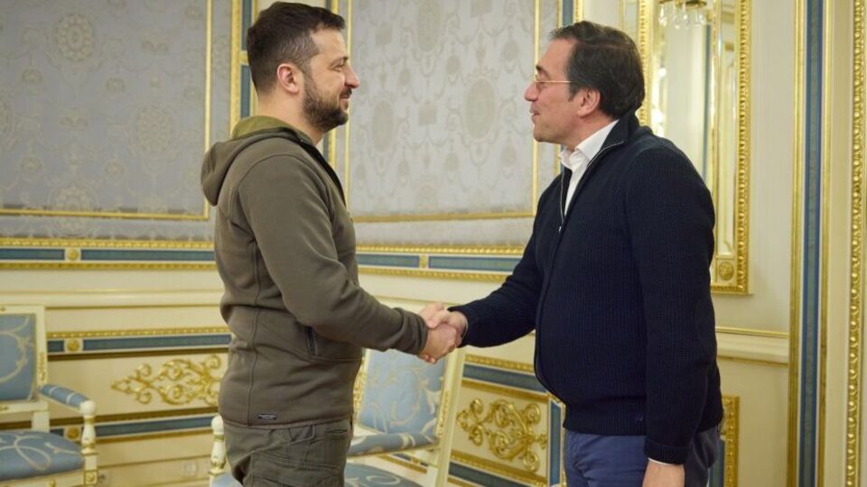 Володимир Зеленський поговорив із Хосе Мануелем Альбаресом