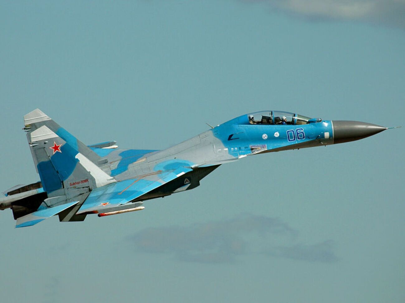 2 ноября на рассвете россияне с самолетов Су-30 выпустили по Одесской области три крылатые ракеты, их сбили силы ПВО ВСУ, отметили в ОК "Юг"