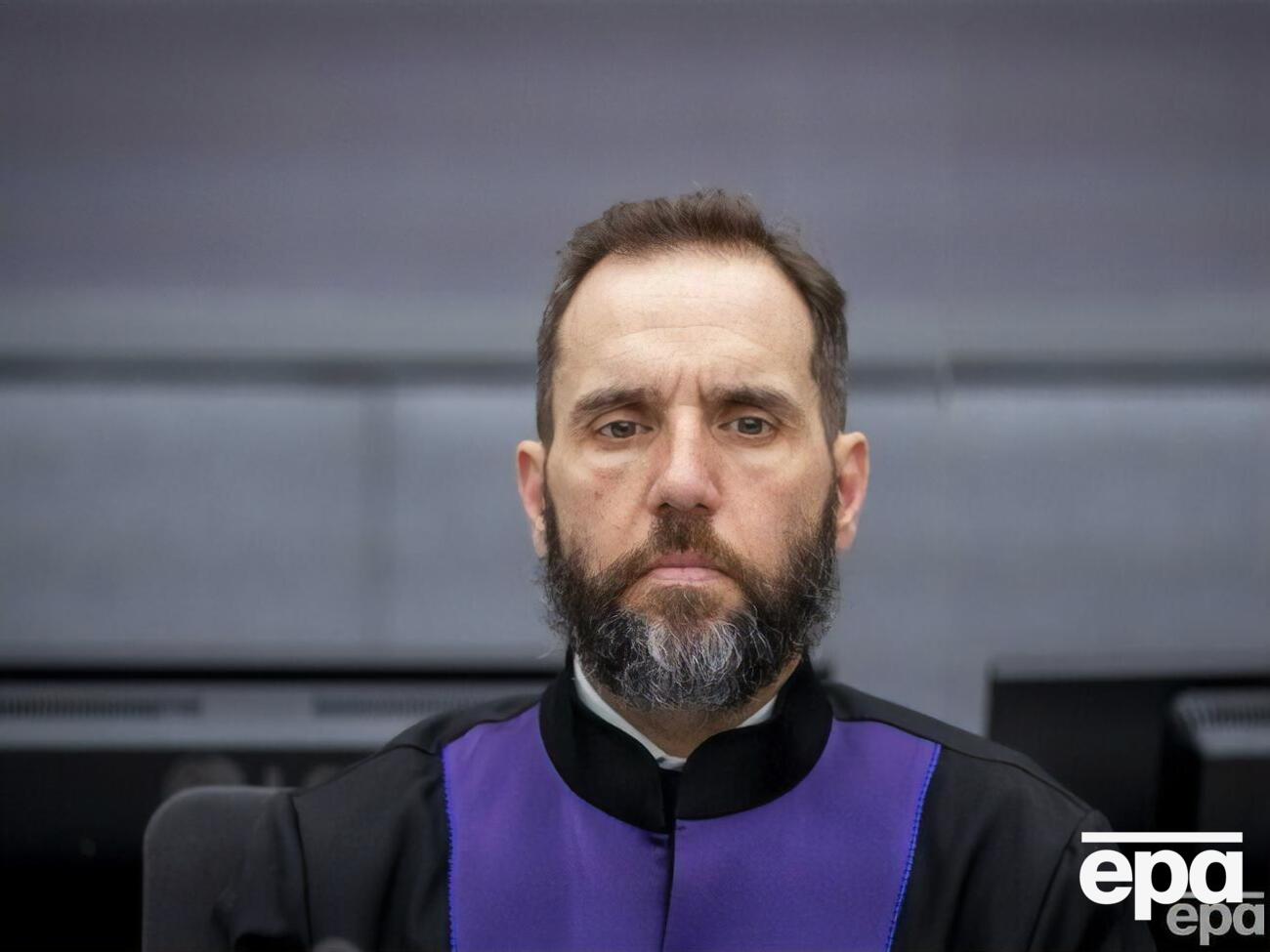 Сміт – ветеран прокуратури, він уже майже 30 років веде кримінальні справи