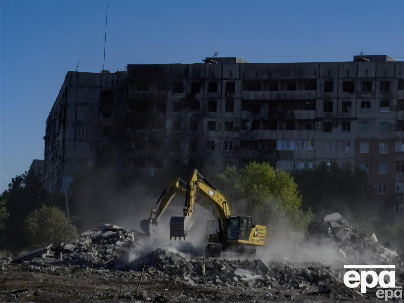 По подсчетам властей Мариуполя, в городе повреждено 33 тыс. инфраструктурных объектов