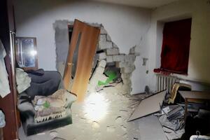 У Нікополі російські снаряди пошкодили приватні будинки