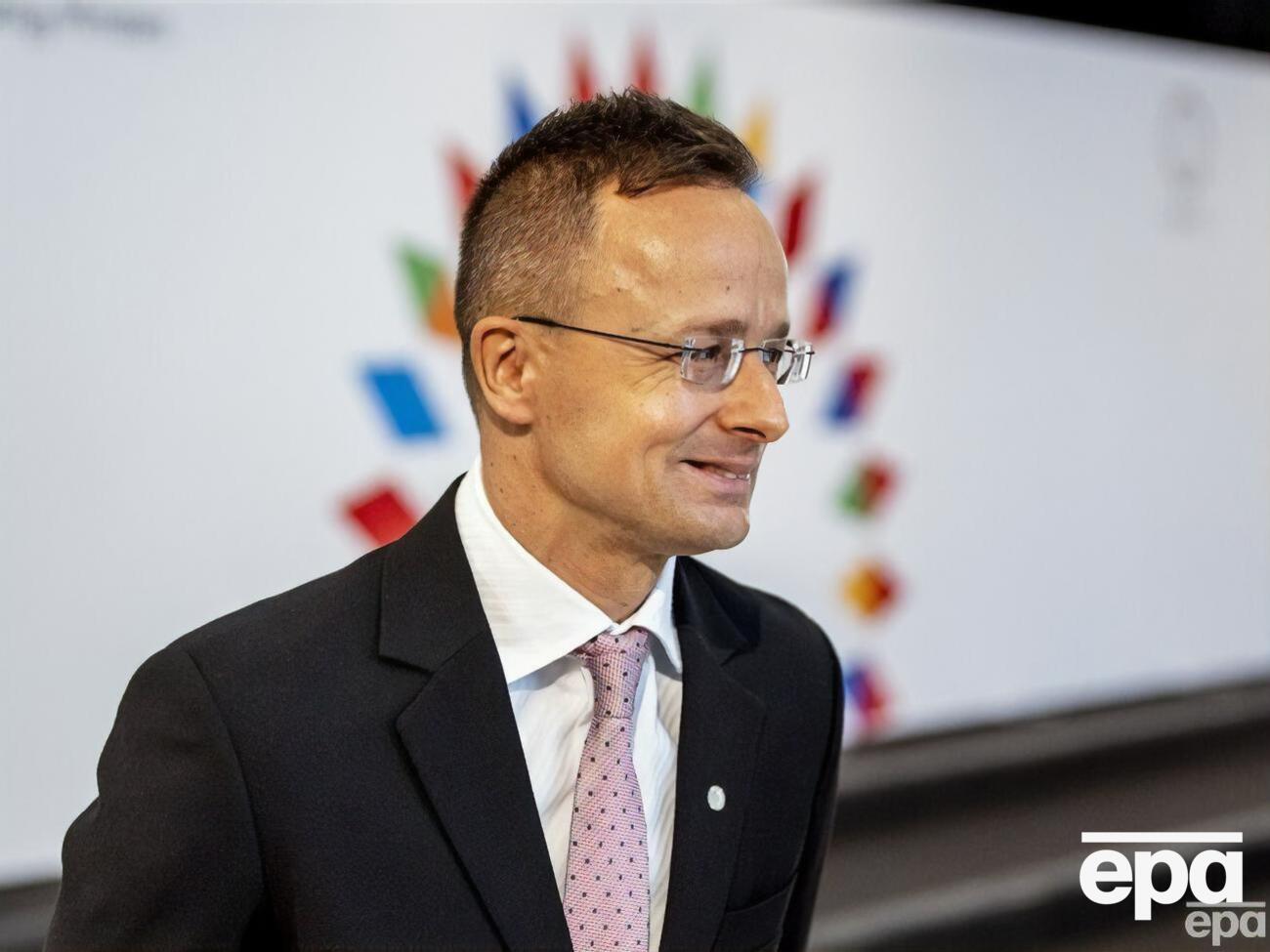 Сіярто проведе зустрічі в Сочі