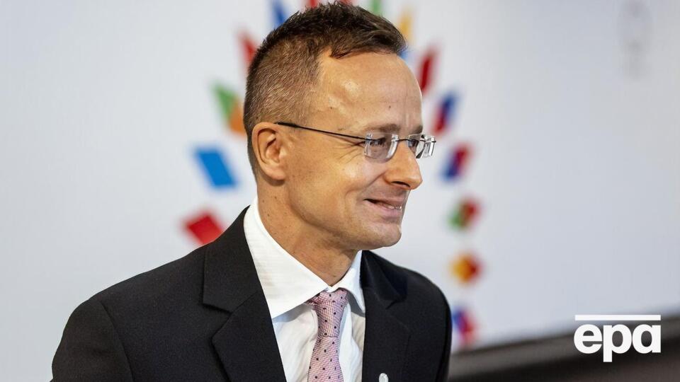 Сіярто проведе зустрічі в Сочі
