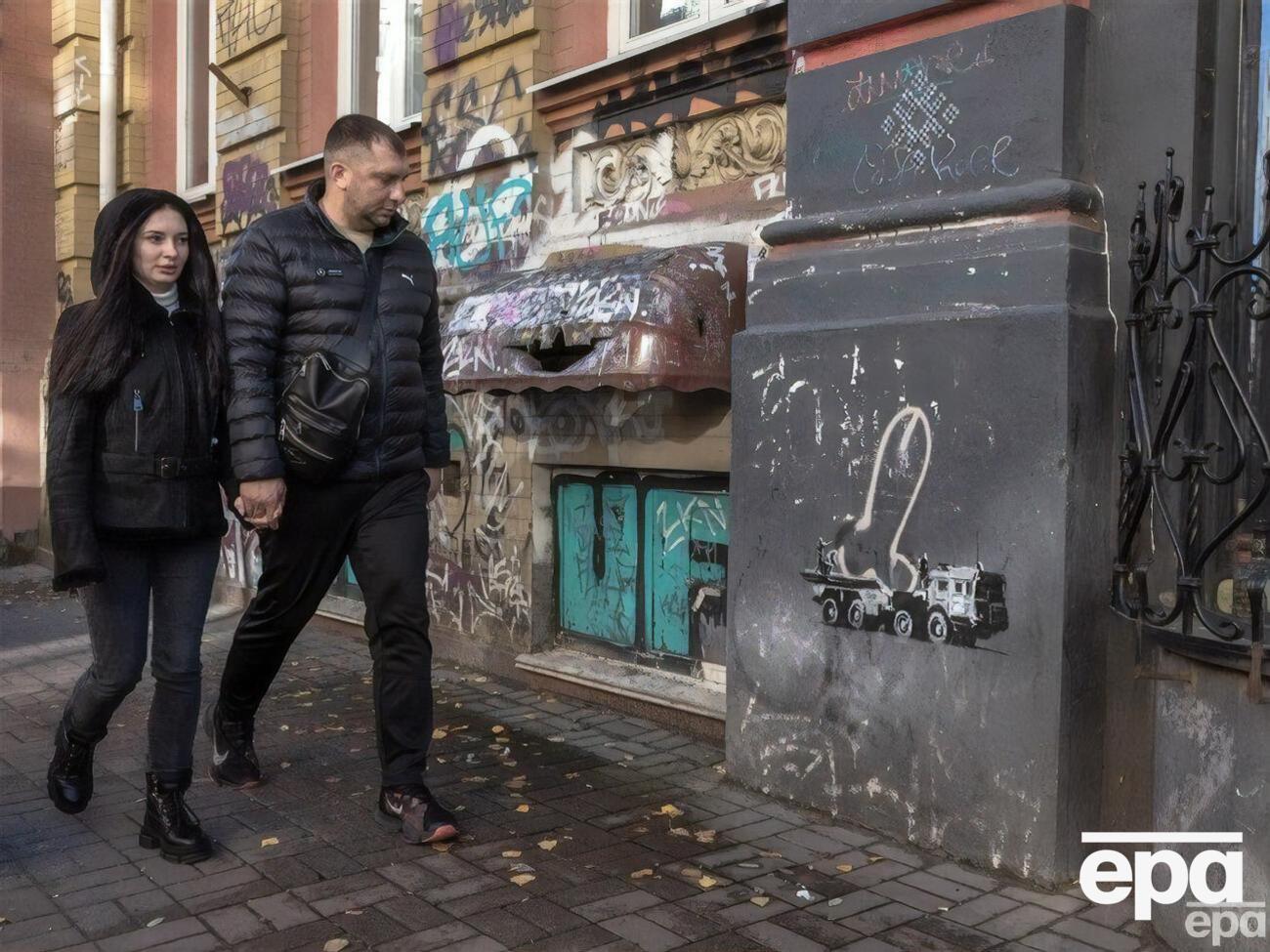 Бэнкси после полномасштабного вторжения РФ создал в Украине семь муралов