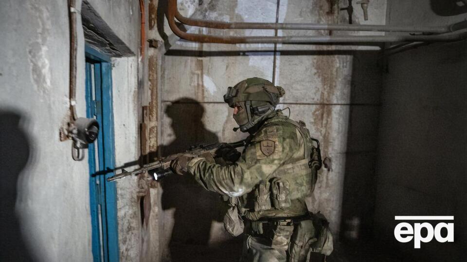 Окупант поговорив із родичем про справжній перебіг війни в Україні