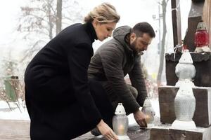 Зеленская: Каждый наш день сейчас защищают и творят достойные и свободные люди