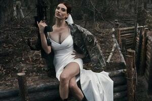 До начала полномасштабной войны 31-летняя Эмеральд занималась ювелирным бизнесом