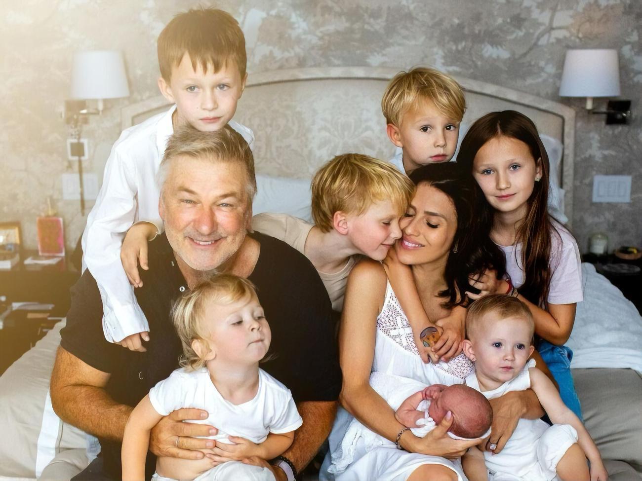 Гіларія й Алек Болдвіни одружилися у 2012 році. Пара виховує сімох дітей