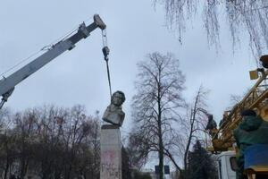 Памятник демонтировали через три дня после решения об этом