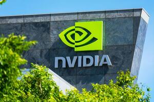 Прямые продажи за 2022 год на российском рынке Nvidia считает "несущественными"