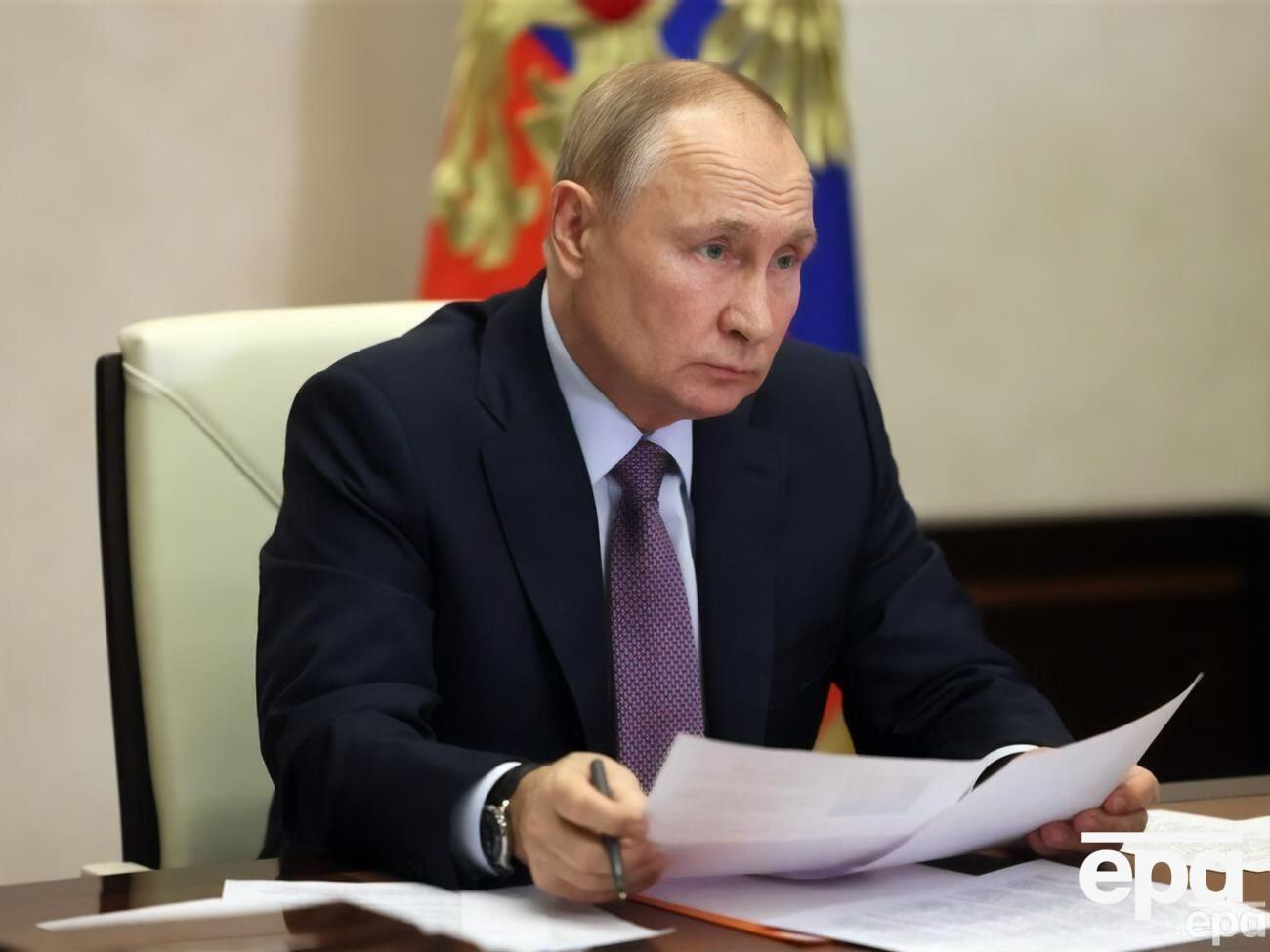 Путин родился в 1952 году