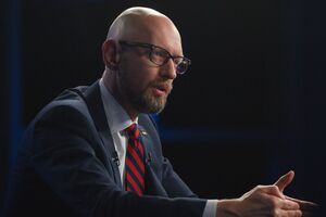 Яценюк озвучив кілька сценаріїв із блекаутом в Україні