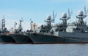 Российские оккупанты в Азовском море продолжают контролировать морские коммуникации