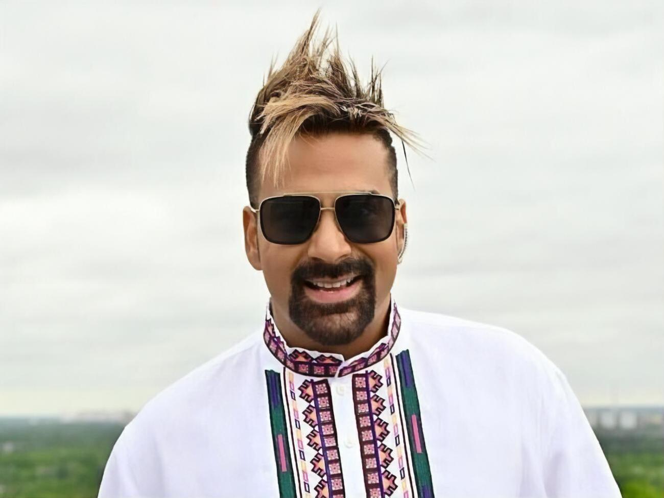 Лопес получил украинский паспорт в феврале 2022 года