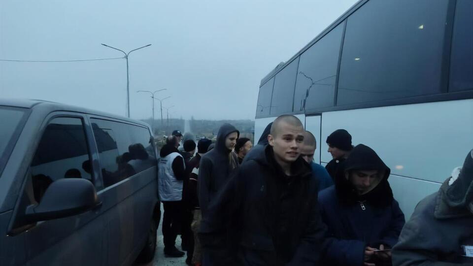 Додому після російського полону повернулося 36 людей