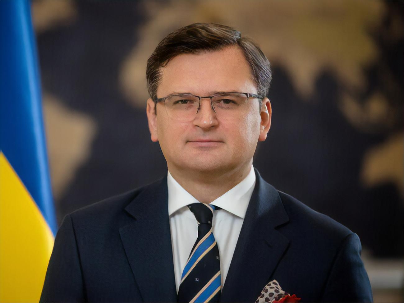 Кулеба призывает весь мир признать Россию террористическим государством