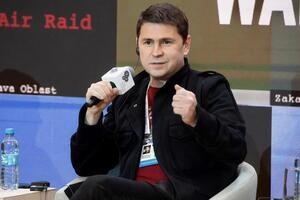 Подоляк убежден, что оккупантам не удастся сломить украинцев при помощи ракетного террора