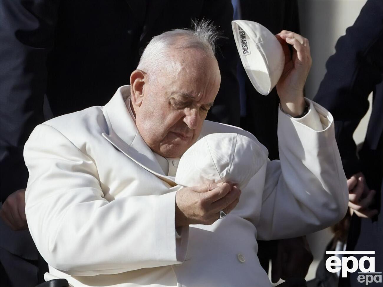 Франциск осудил агрессию России против Украины