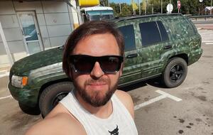 Танчинец: Вчера купили ребятам на фронт такого "коня", что я сам не поверил