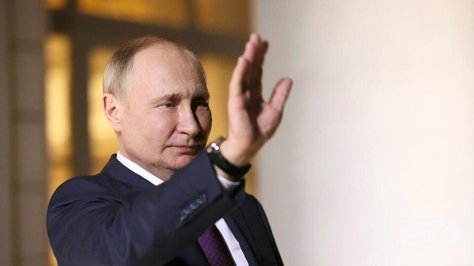 Попов считает, что к Путину подобраться сложно, но можно