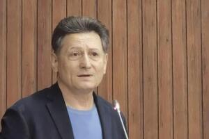 Депутат не указал в декларации два автомобиля и доход гражданской жены