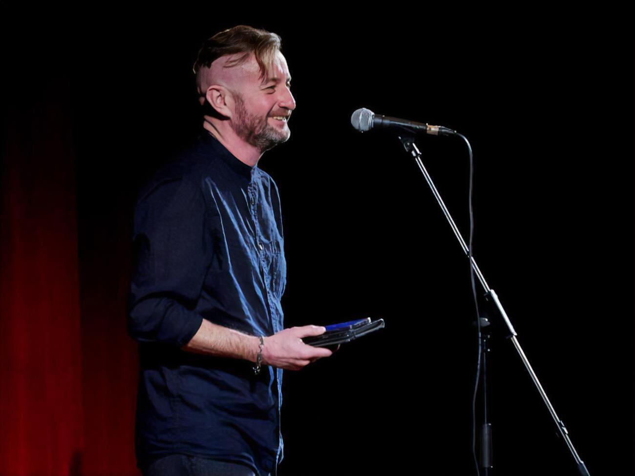 Із 2014 року Жадан займається волонтерською діяльністю