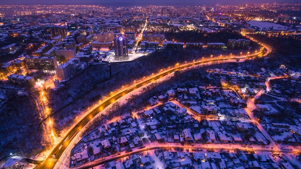 По словам Тимошенко, сейчас продолжается подключение к сети бытовых потребителей