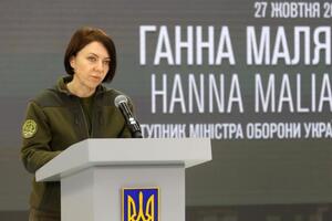 Маляр: Наши воины мужественно держат оборону, мужественно отбивают десятки российских атак